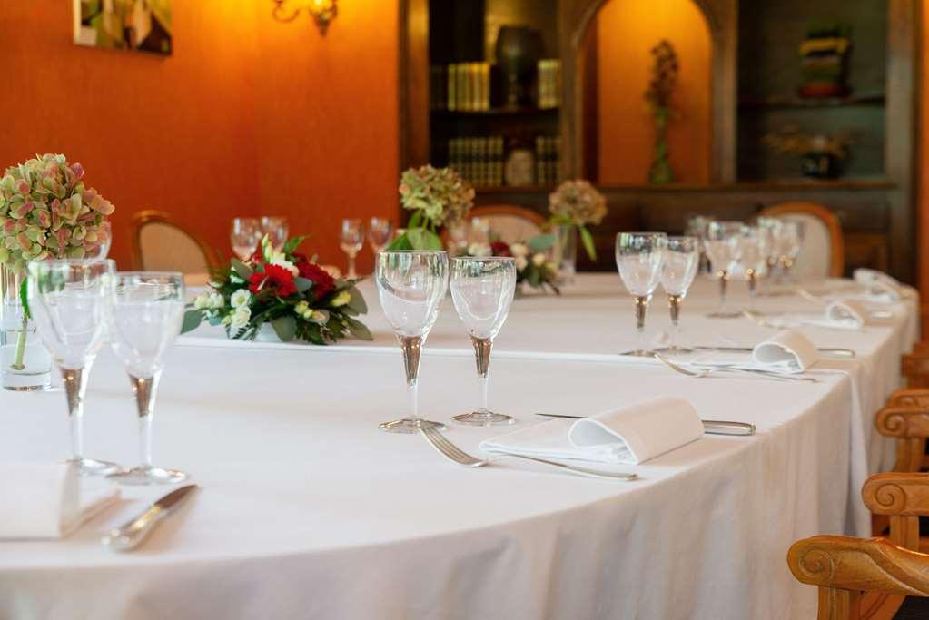 Brit Hotel Florimont Saint-Ferreol Restoran gambar